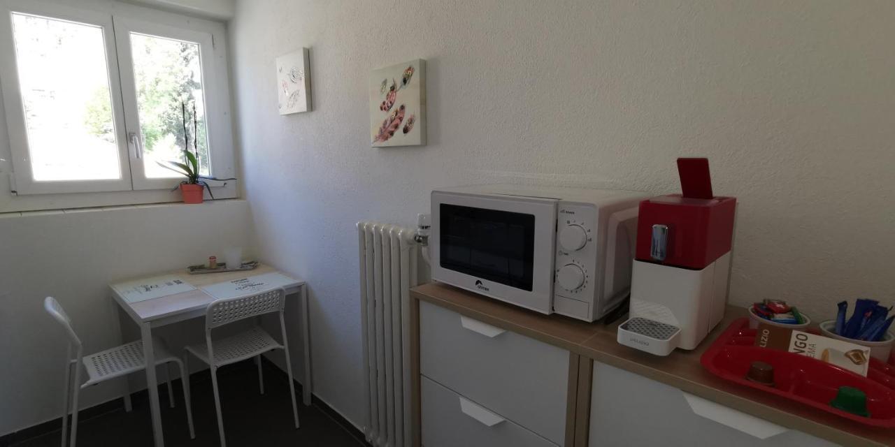 Helvetia 2 Zimmer Apartment Mit Parkplatz Zürich Buitenkant foto